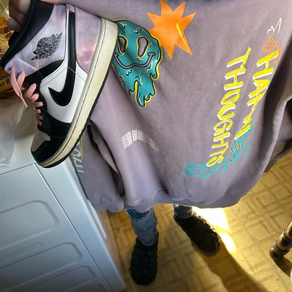 Jordan Sneakers Black White Pink - Picture 2 of 2